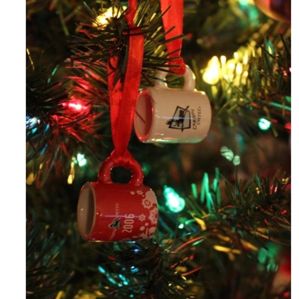 Caribou Coffee Ornament Mini Mug 2006 Red Leaping Caribou and‎ Snowflakes